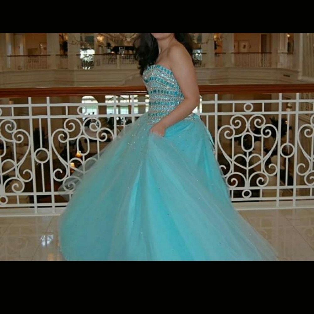 Quinceanera Prom Sweet 16 dress Mori Lee